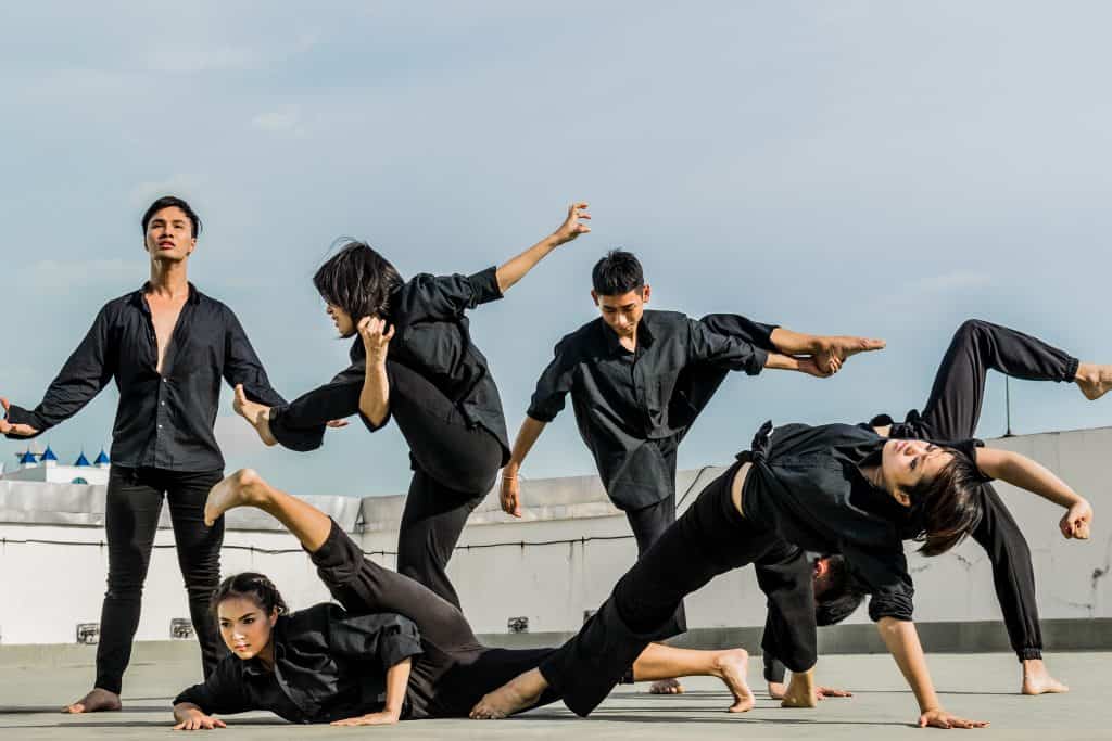 action-active-activity-690598